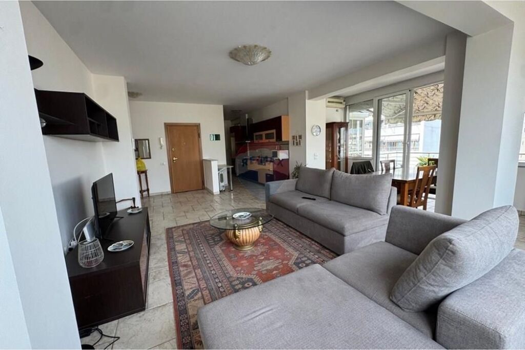 Apartament - Për Shitje - Sheshi Willson, Tiranë(ID: 530601001-165)