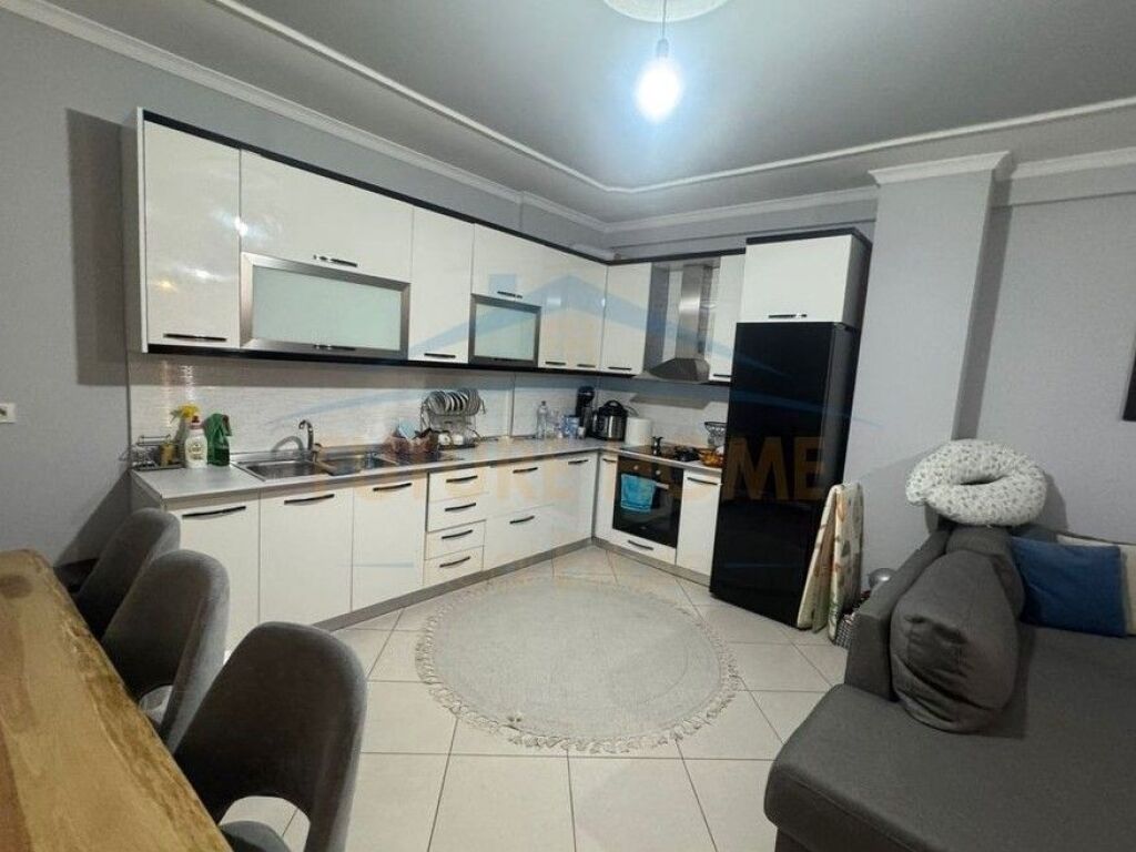 In vendita, Appartamento 2+1+Posto Auto, Yzberisht