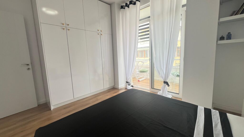 Apartment 1+1 for sale at 21 Dhjetori