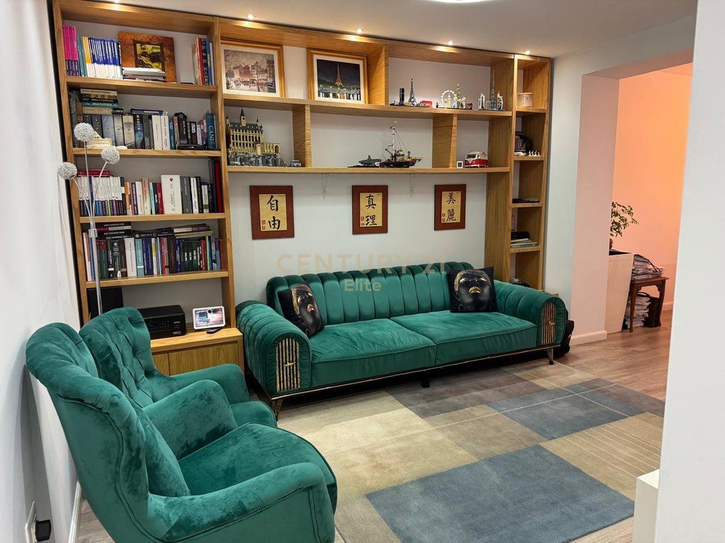 Appartamento 2+1 In Vendita a Ish Blloku, Tirana - 350000€ | 91 m²