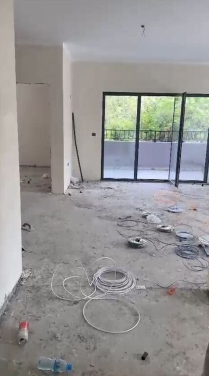 APARTAMENT 3+1+2 NE SHITJE TE Rr ELBASANIT