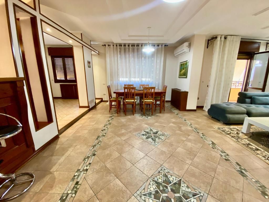 LULISHTJA KOMUNA E PARISIT SHESIM APARTAMENT 3+1+2 +DEPO