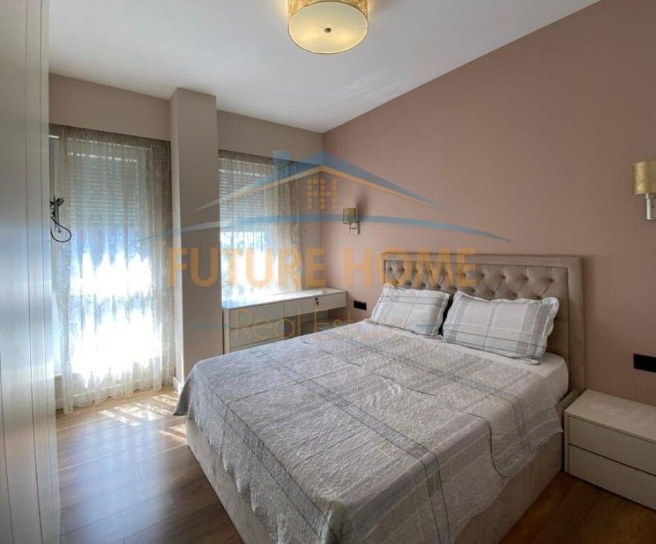 Affitto, Duplex, 5 Maji