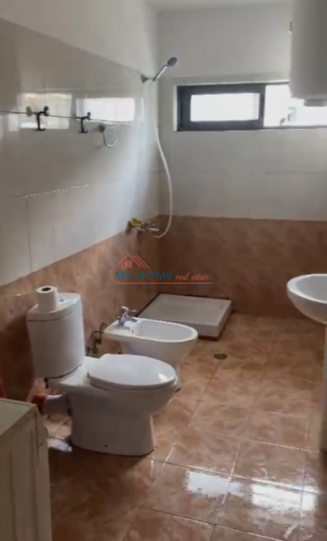 Apartament 2+1 me qera 21 Dhjetori ne Tirane