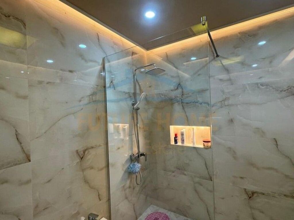 For sale, Apartment 3+1+2, Unaza e Re