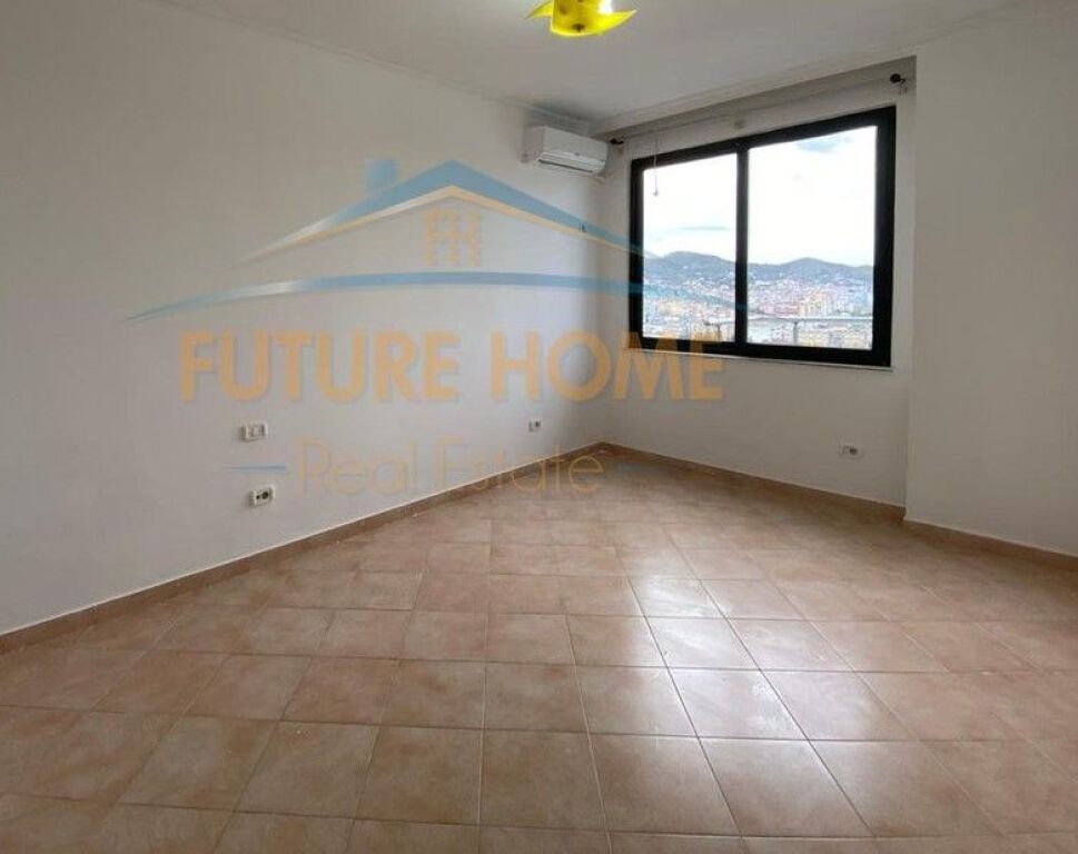 Qira, Ambient per zyra, Ish Ekspozita