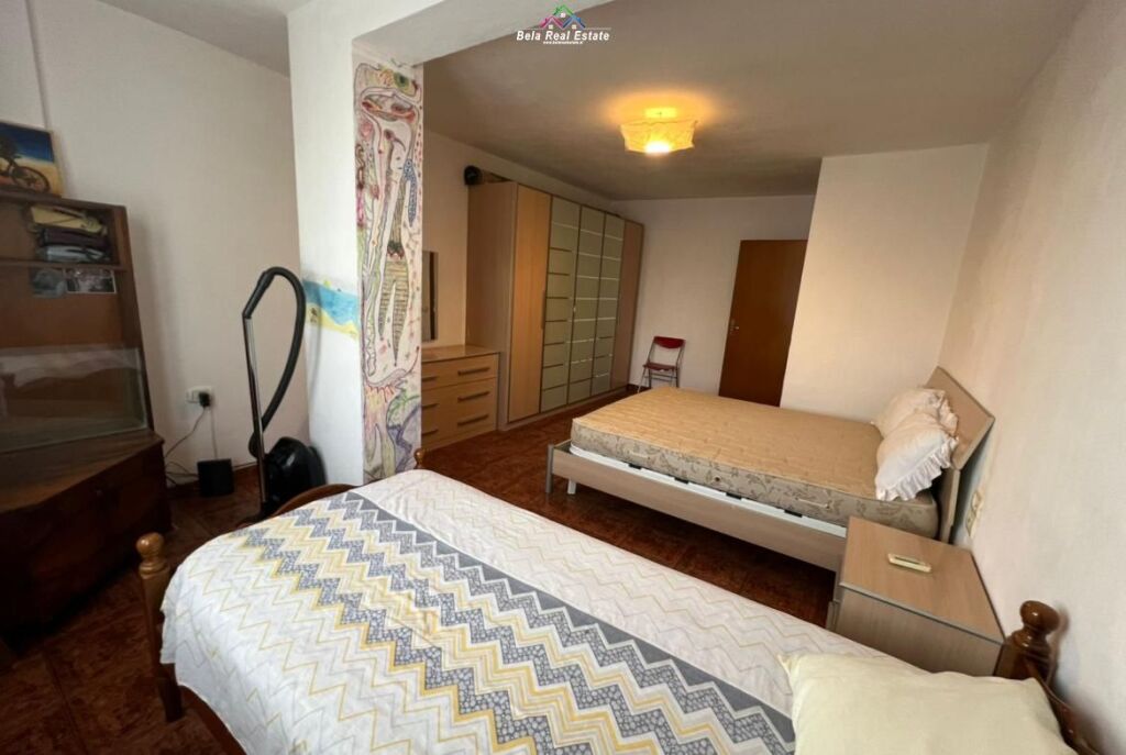 Apartament Ne Shitje 2+1 Tek Zogu i Zi (ID B120833) Tirane