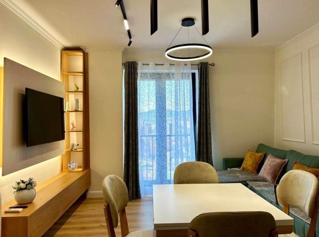 🏡 Apartment 1+1 for rent – Kavaja Street (Center)