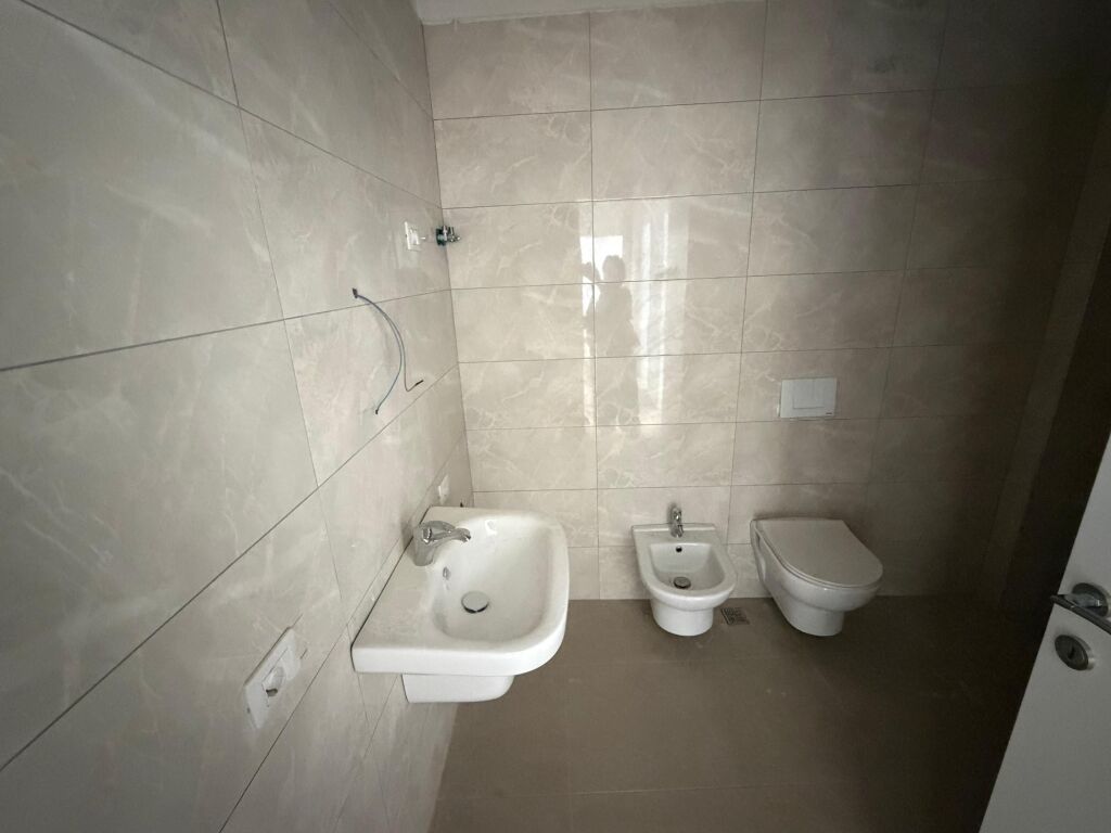 Appartamento 2+1+2 in vendita a Univers City