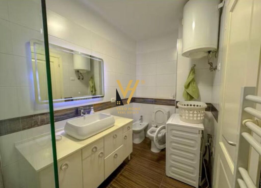 JEPET APARTAMENT 2+1+BLK ME QERA TE PROKURORIA 800 EURO