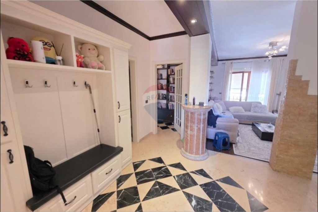 Apartament per shitje 2+1+2+2 ballkone tek Kodra e Diellit