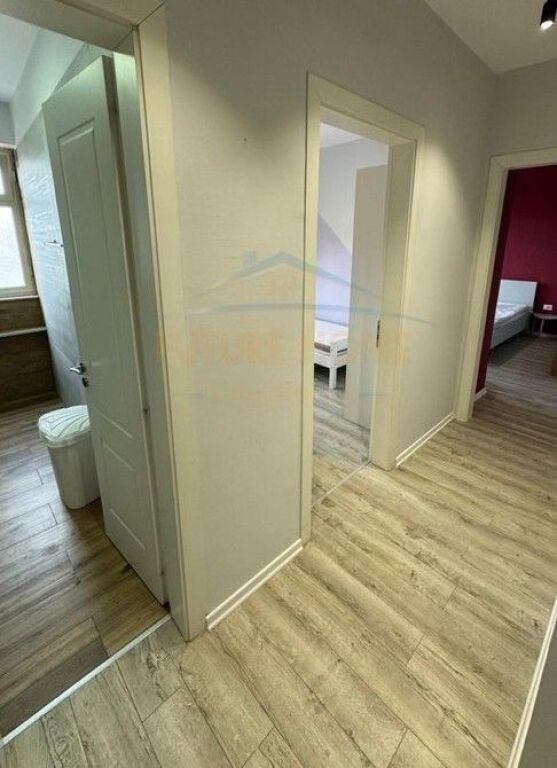 Qira, Apartament 3+1+2, Stacioni Trenit, Tiranë
