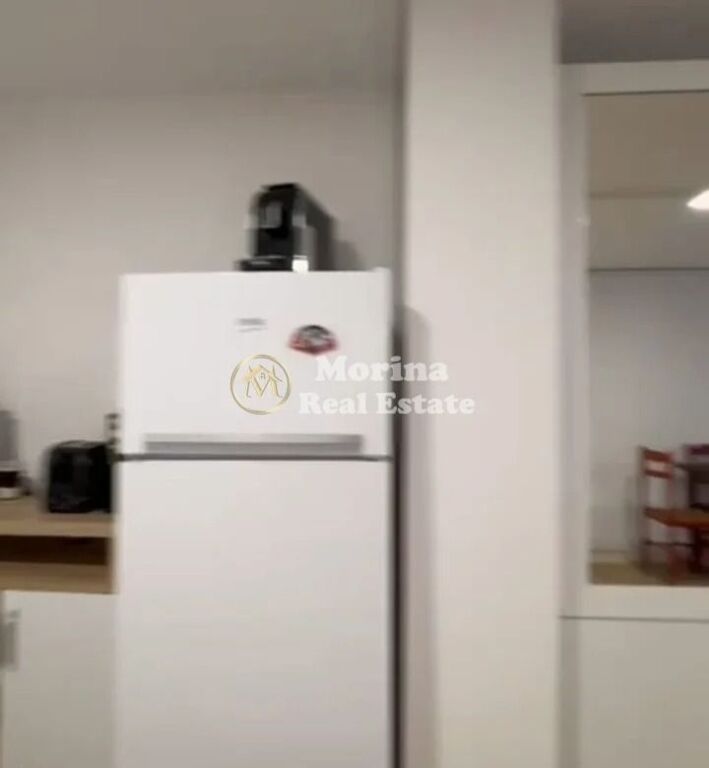 Qera | Ambjent Biznesi-Duplex | Rruga 5 Maji | 500 €/muaj