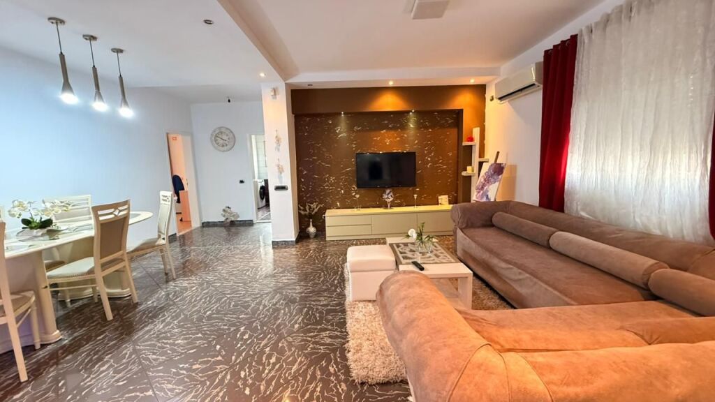 Apartment 2+1 for rent – Kristal Center, Tirana