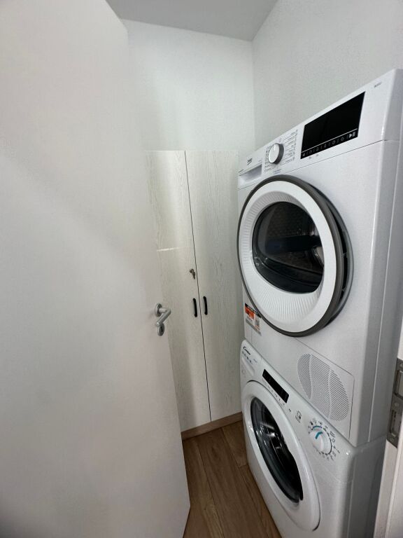Jepet me qera apartament 2+1 Rezidenca Mangalem 21 Ali Dem