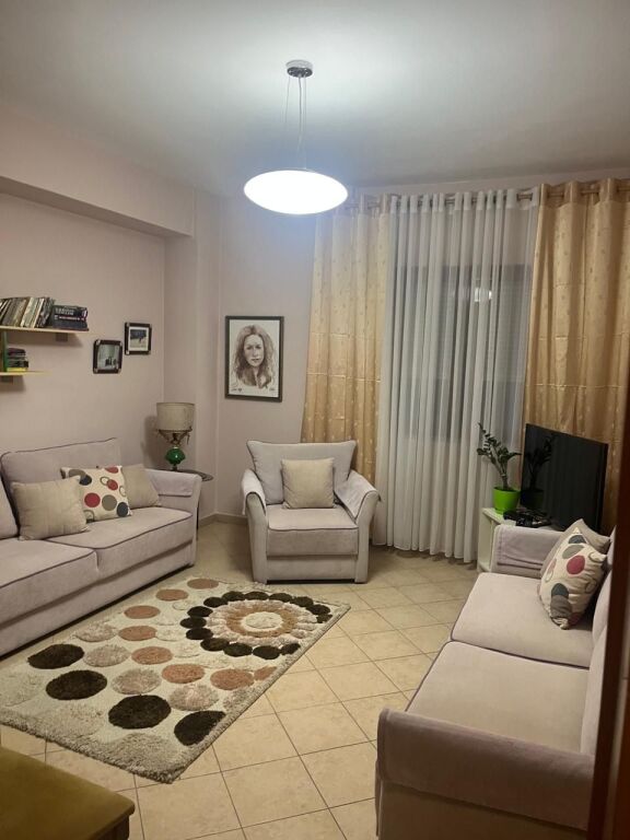Apartament 2+1+2 me qira , Rruga e Kavajes