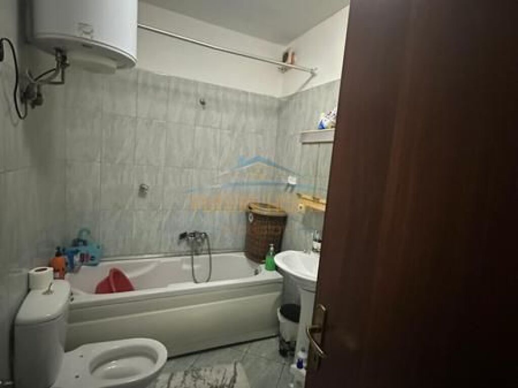 Shitje, Apartament 2+1, Fresk, Tiranë.