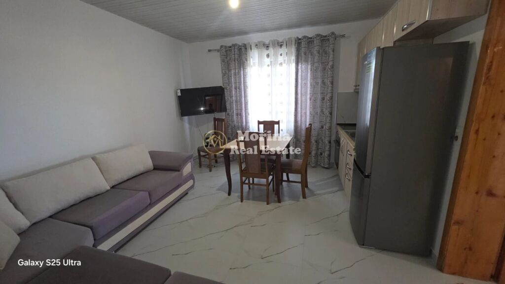 Qera | Shtëpi private 2 + 1 Laprake | Rruga Ramadan Çejku | 400 €/muaj