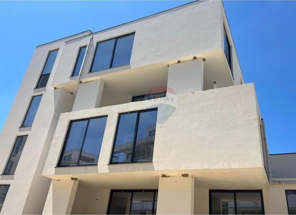 Shitet PentHouse 2+1 tek Porto Lalzi ID: 530191055-650