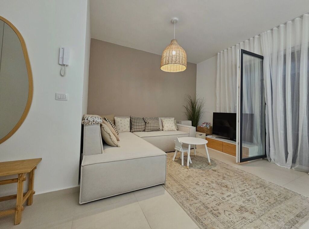 Apartament 1+1 për Shitje 🏝️ 100m nga deti – Investimi që po kërkon!