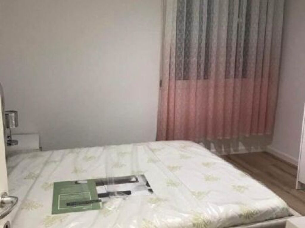 Apartament 1+1 me qira 2 minuta nga Komuna e Parisit