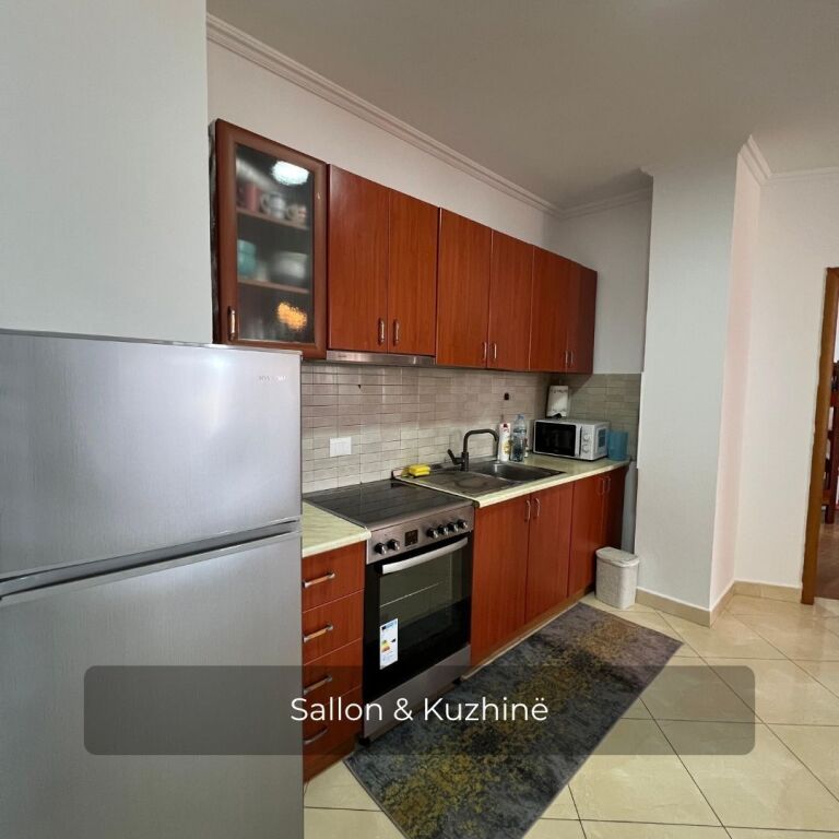 Affittasi appartamento 2+1 in Via Barricade