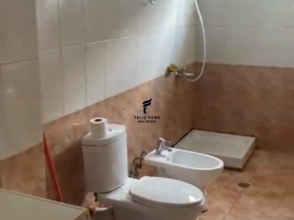 APARTAMENT ME QERA 2+1 21 DHJETORI 60.000 LEKE FH-69058