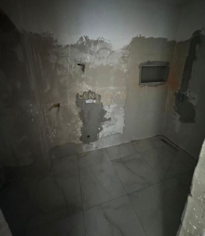 Apartament 1+1 ne shitje prane Bulevardit te Ri, Rruga Besa