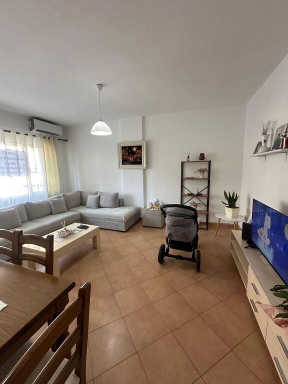 APARTMENT 2+1 FOR RENT AT THE LAKE EDUART MANO