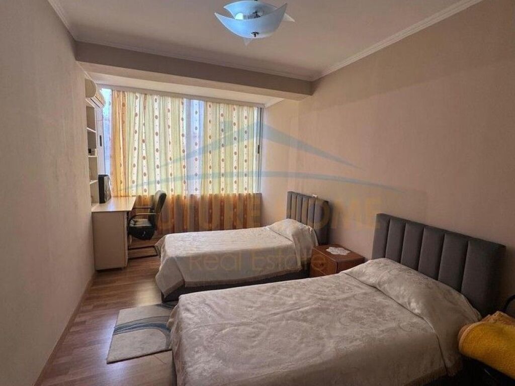 For sale, Apartment 3+1+2, Unaza e Re