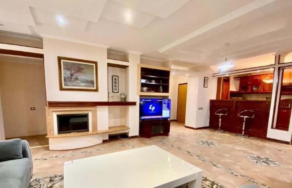 VENDIAMO APPARTAMENTO 3+1+2 +DEPOSITO