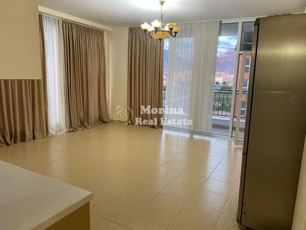 Qera | Apartament 2 + 1 | Bulevardi I Ri | 600 €/muaj