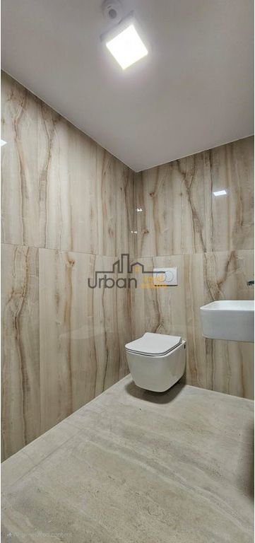 Affitto, Negozio, Via Sami Frasheri, Tirana - 3000€ | 200 m²