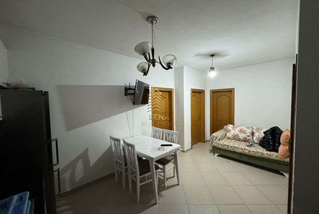 Qira, Apartament 2+1+BLK, Stacioni Trenit, 40,000 Lek/Muaj