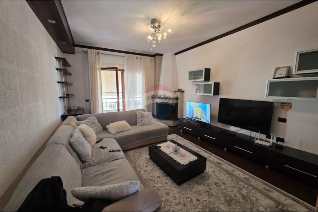 Apartament per shitje 2+1+2+2 ballkone tek Kodra e Diellit
