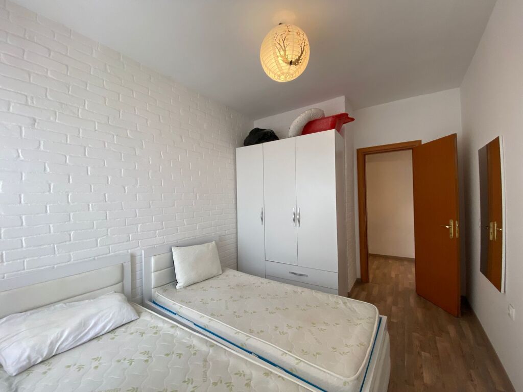 Jepet me qira apartament 2+1