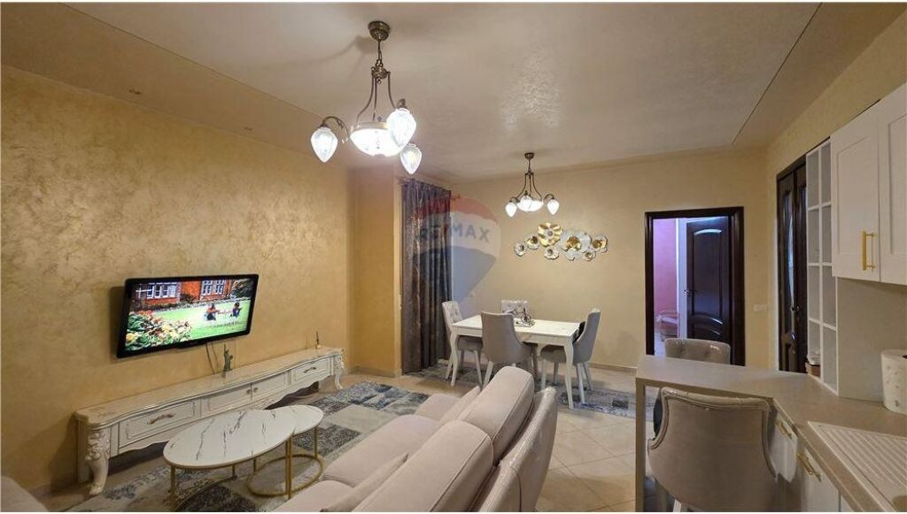 🏡 Apartament 2+1+2 në Shitje – Pas Hotel Martini, Vlorë