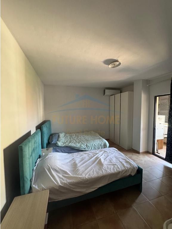 Qera, Apartament 2+1+2, Komuna e Parisit