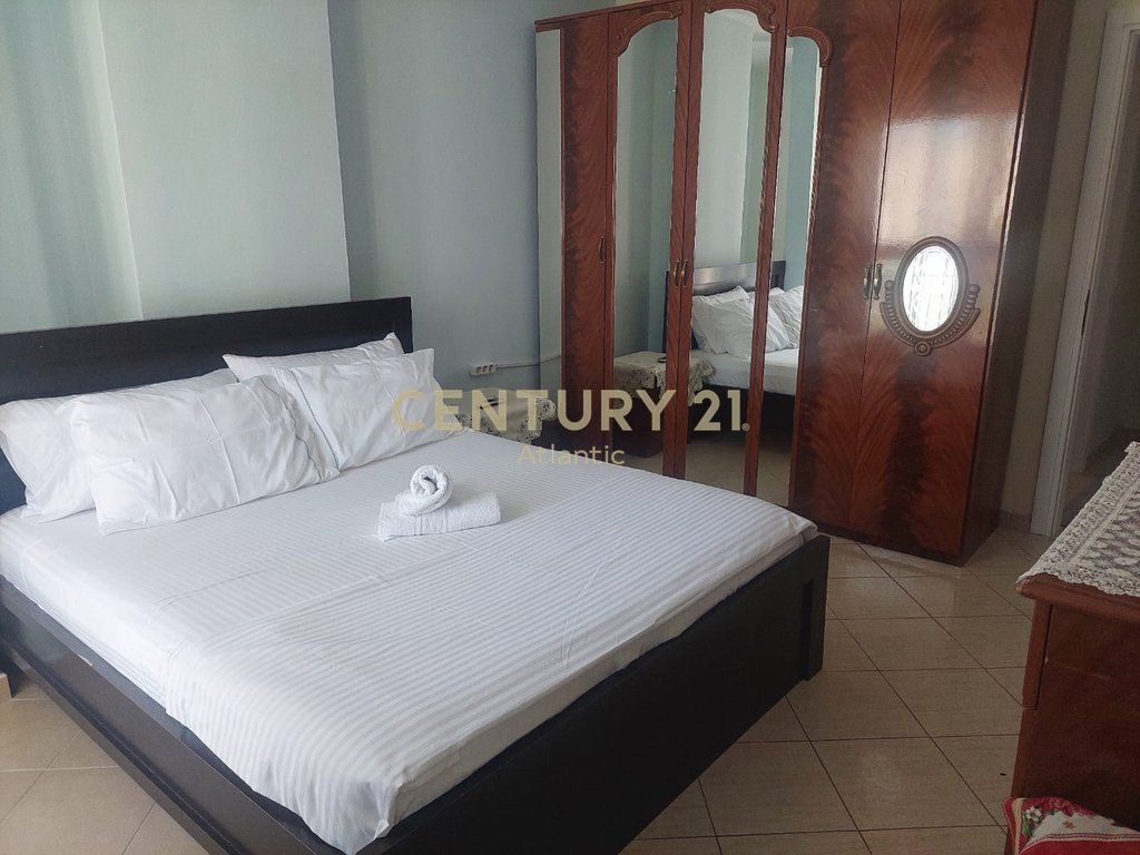 Apartament 2+1 për Qira , Plazh Hekurudha!