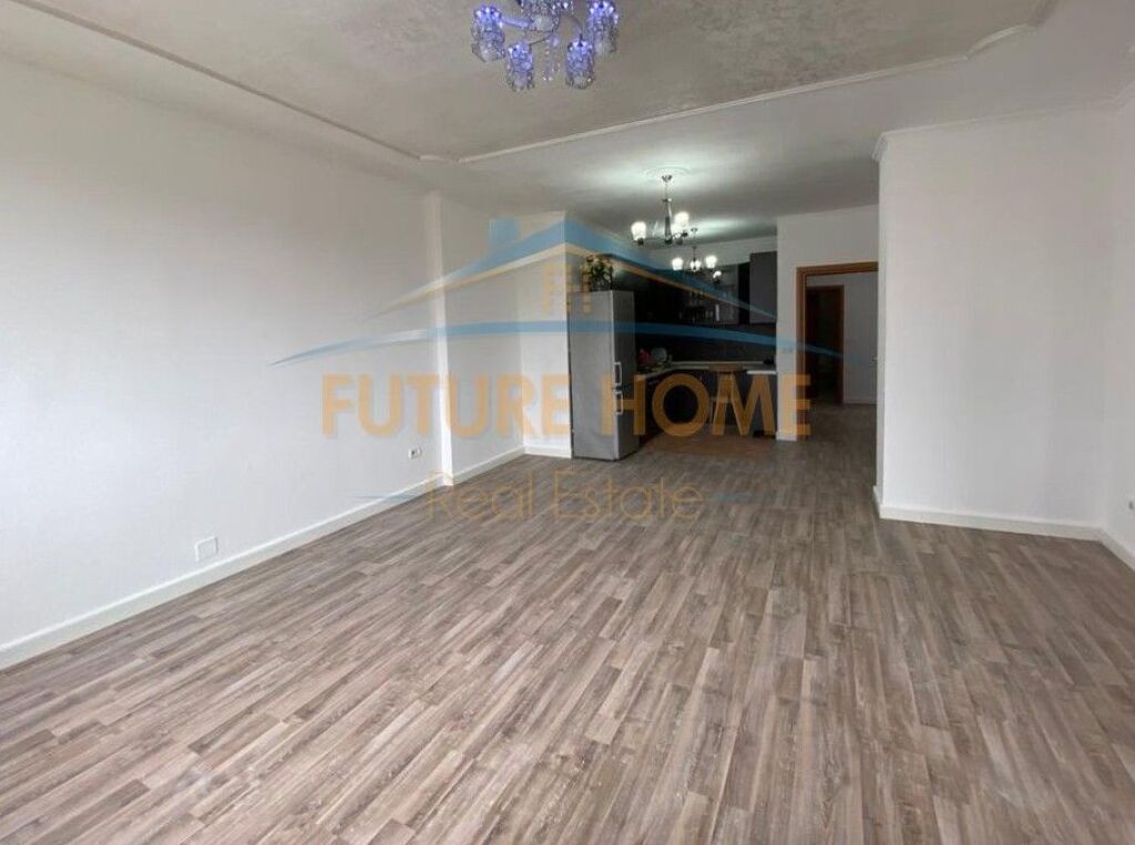 Qira, Ambient per zyra, Ish Ekspozita