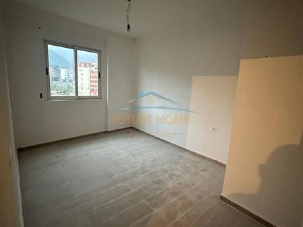Shitje, Apartament 2+1, Rruga Thesarit, Fresk !