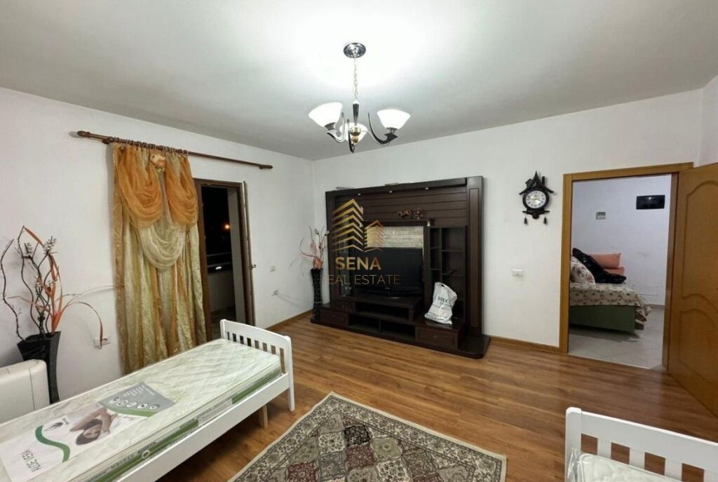 Qira, Apartament 2+1+BLK, Stacioni Trenit, 40,000 Lek/Muaj