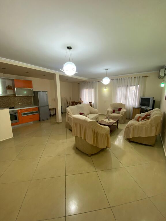 Appartamento 3+1+2 in affitto vicino a Via Kosovareve