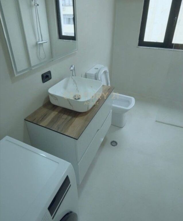 APARTAMENT 2+1 PER SHITJE, PERBALLE DELIJORGJIT