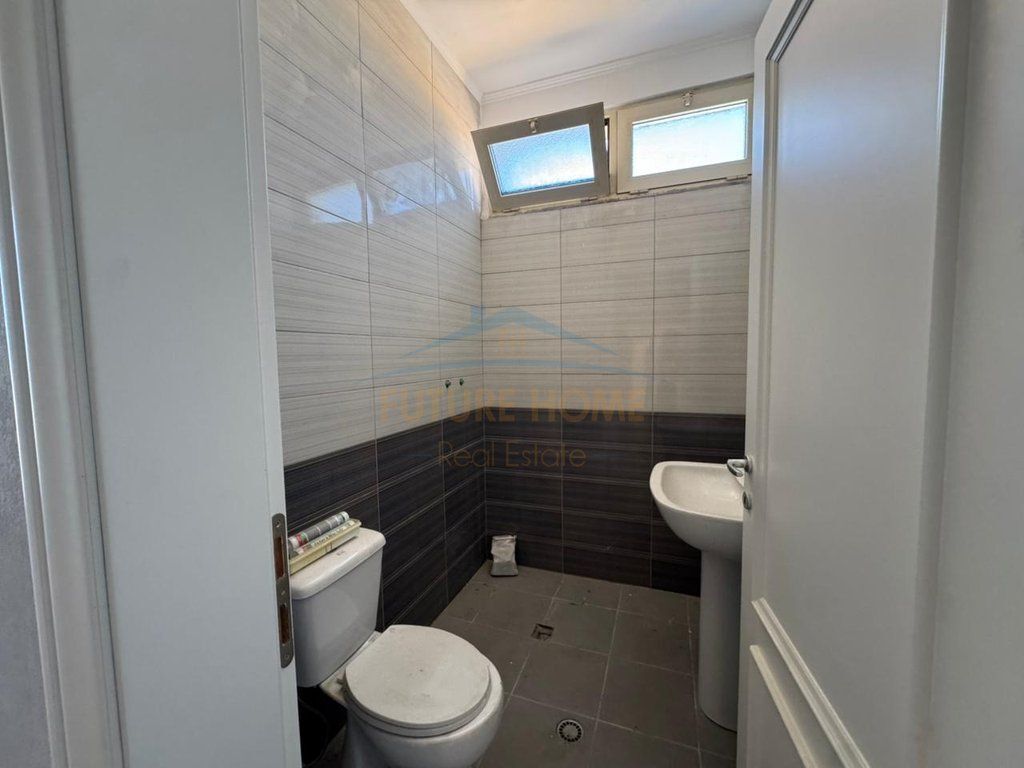 SHES APARTAMENT 2+1+2 NE ELBASAN