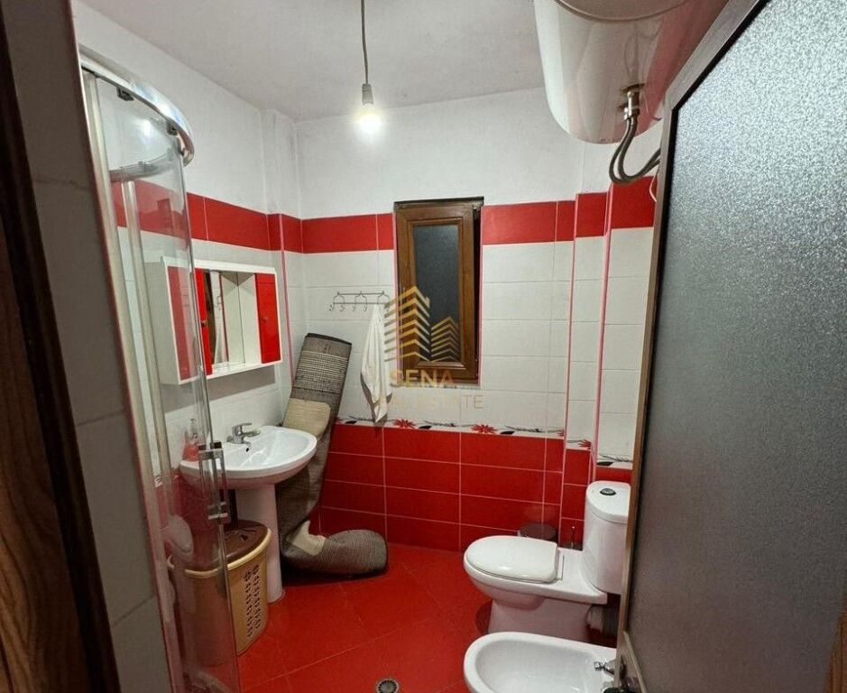 Qira, Apartament 2+1+BLK, Stacioni Trenit, 40,000 Lek/Muaj