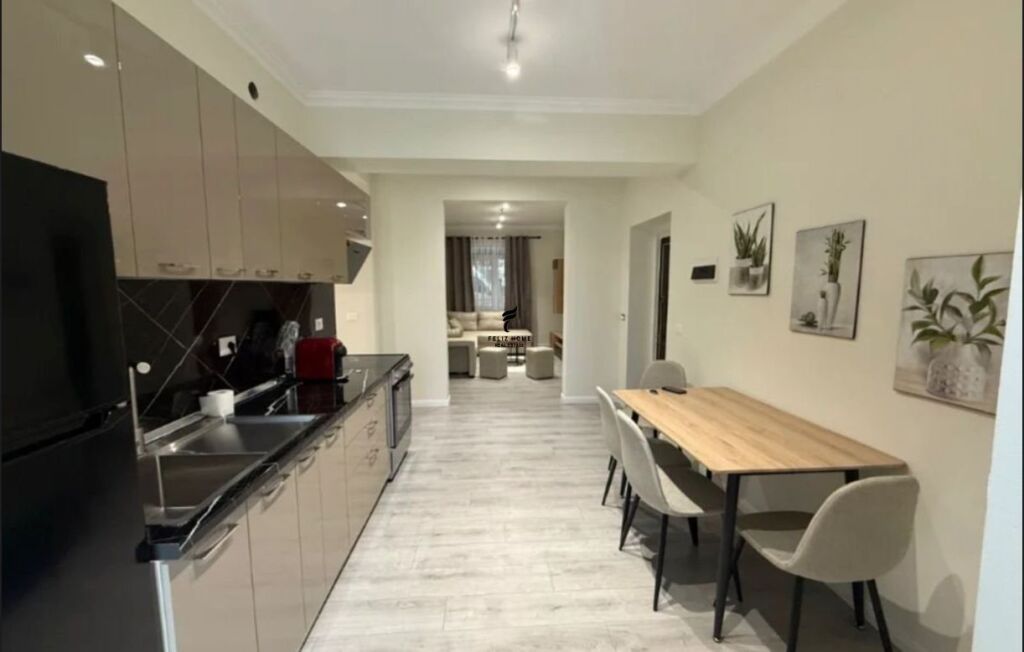 APARTAMENT ME QERA 2+1 BLLOK 85.000 LEKE FH-68856