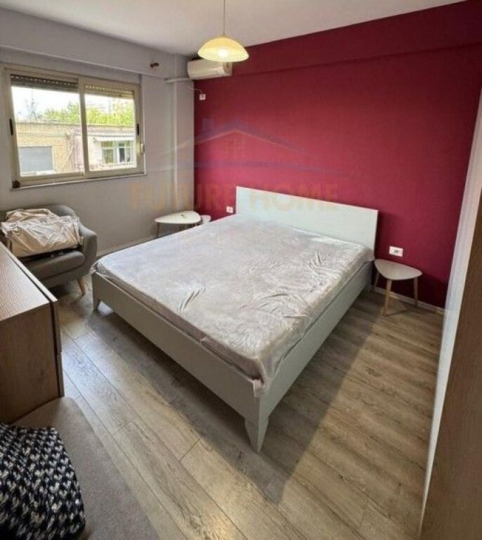 Qira, Apartament 3+1+2, Stacioni Trenit, Tiranë