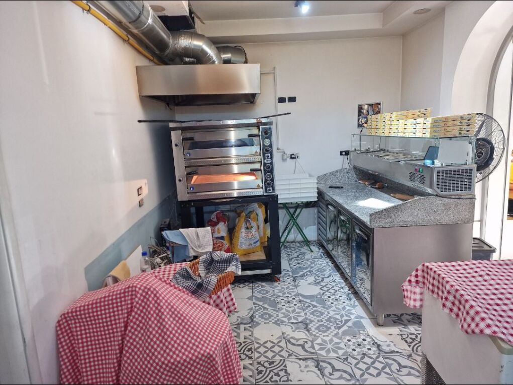 Fast Food/Pizzeria Business for Sale, at Bajram Curri Boulevard