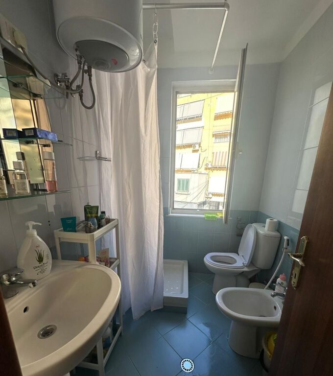 Apartament 2+1+2 me qira te Liqeni i thate